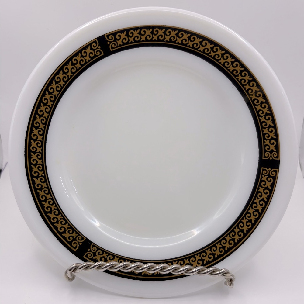 VTG Pyrex Corningware Ebony Fleur de Lis Dessert Plate 6 3/4” Set of 4 in EUC